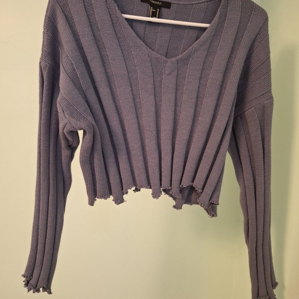 Cropped Sweater - Picture 2 of 3